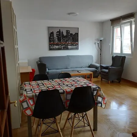 Virgen Del Camino Apartment *